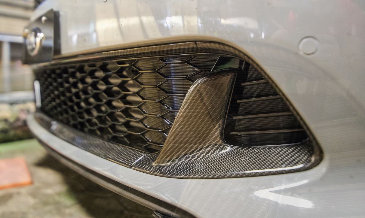 ELEMENT 6 CARBON FIBER OEM LOWER GRILL FASCIA - Concept 3 - Revolutionizing the Way You Drive 